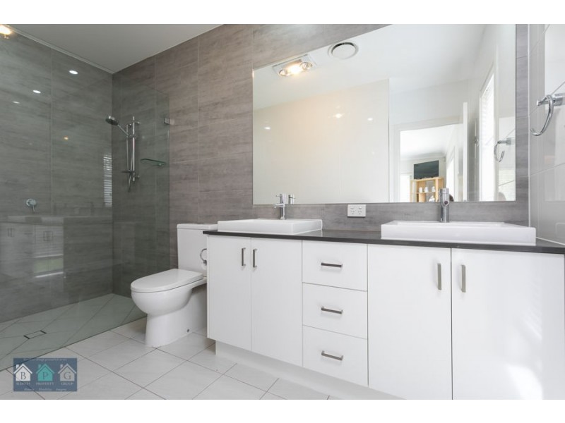 52 Bunderoo Circuit, Pimpama QLD 4209