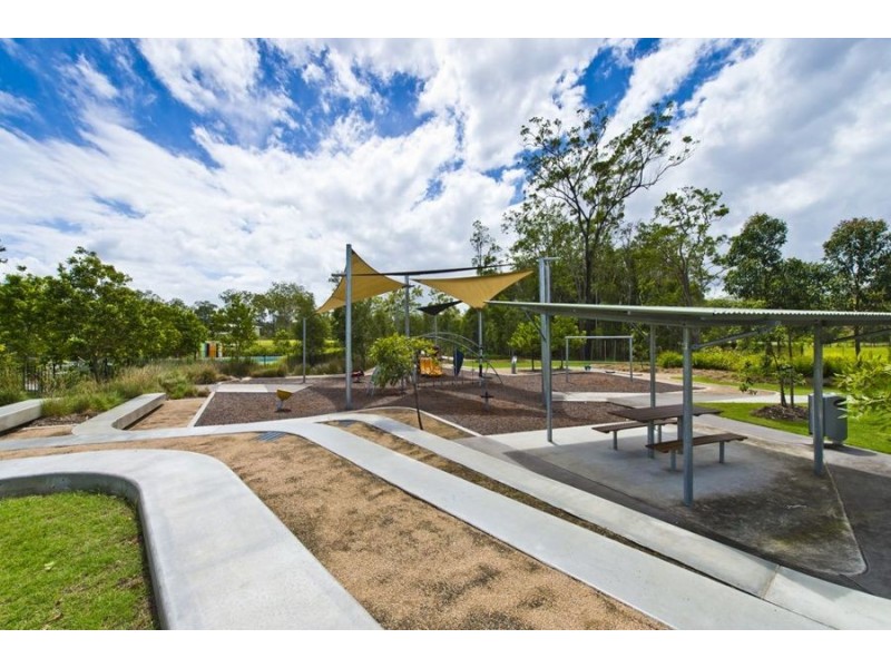 52 Bunderoo Circuit, Pimpama QLD 4209