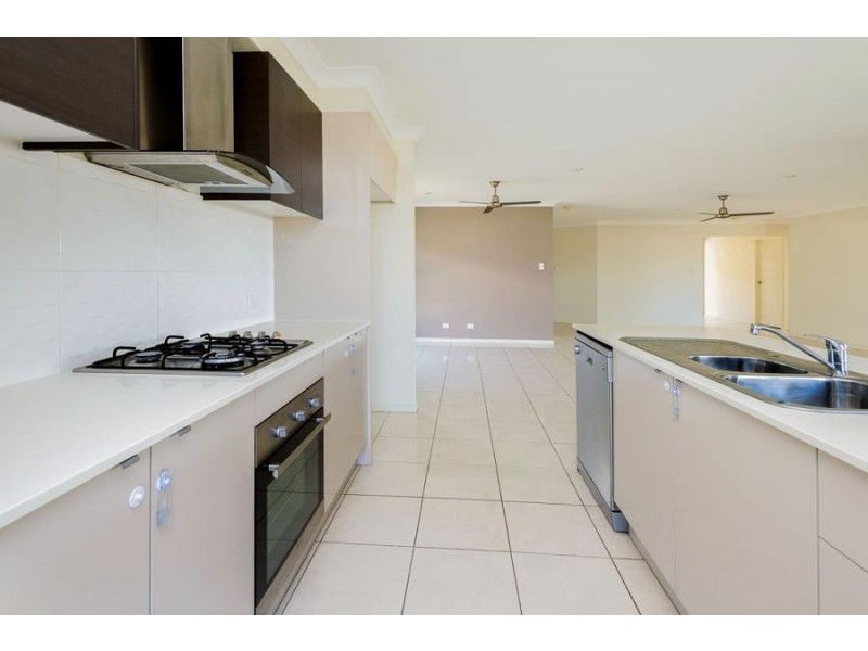 6 Tribulation Crescent, Coomera QLD 4209