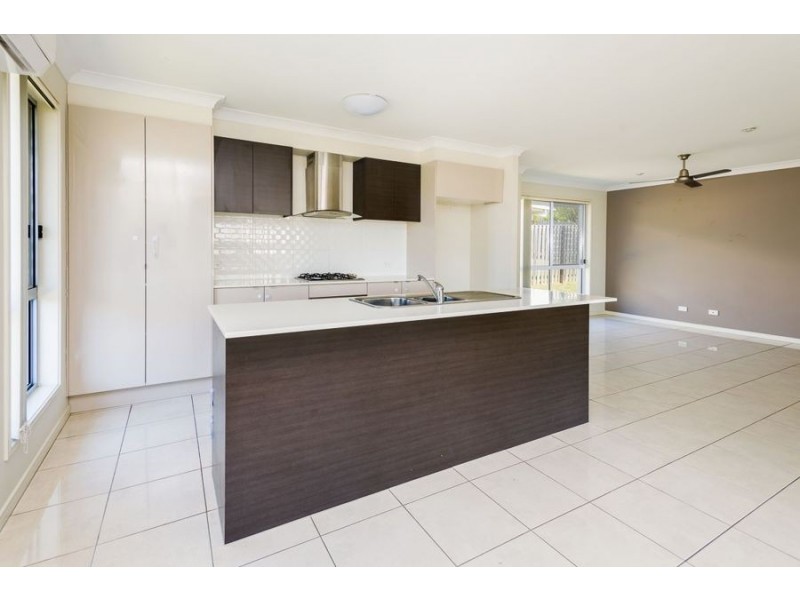 6 Tribulation Crescent, Coomera QLD 4209