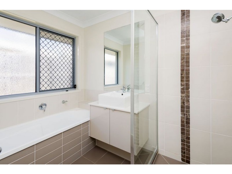 6 Tribulation Crescent, Coomera QLD 4209