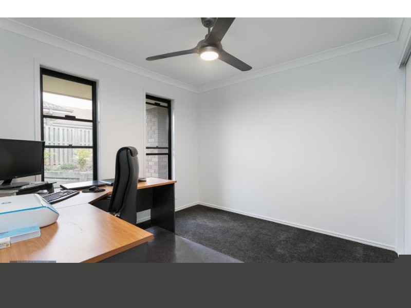26 Paris Pde, Ormeau QLD 4208