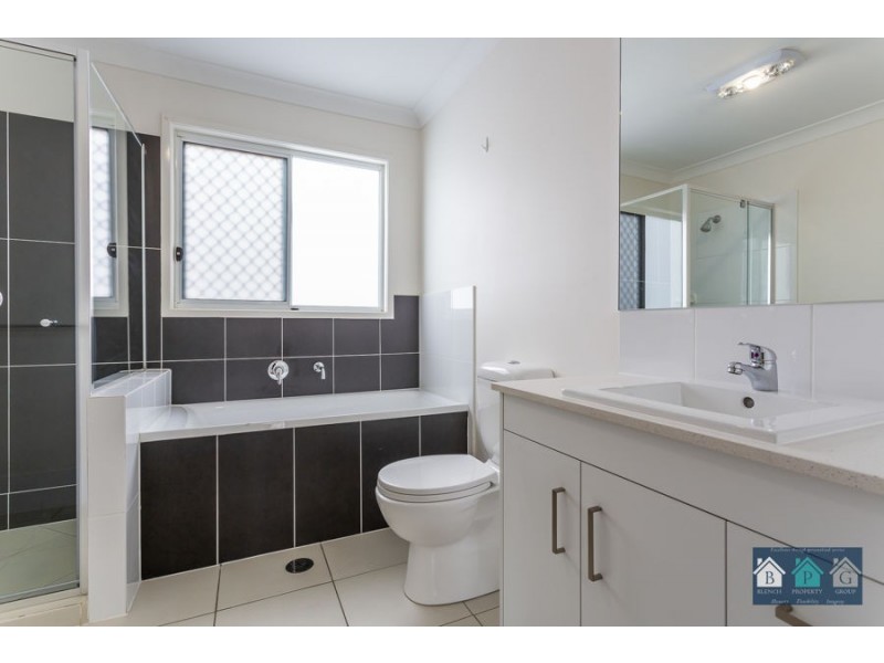 3/2 Lemur Parade, Dakabin QLD 4503