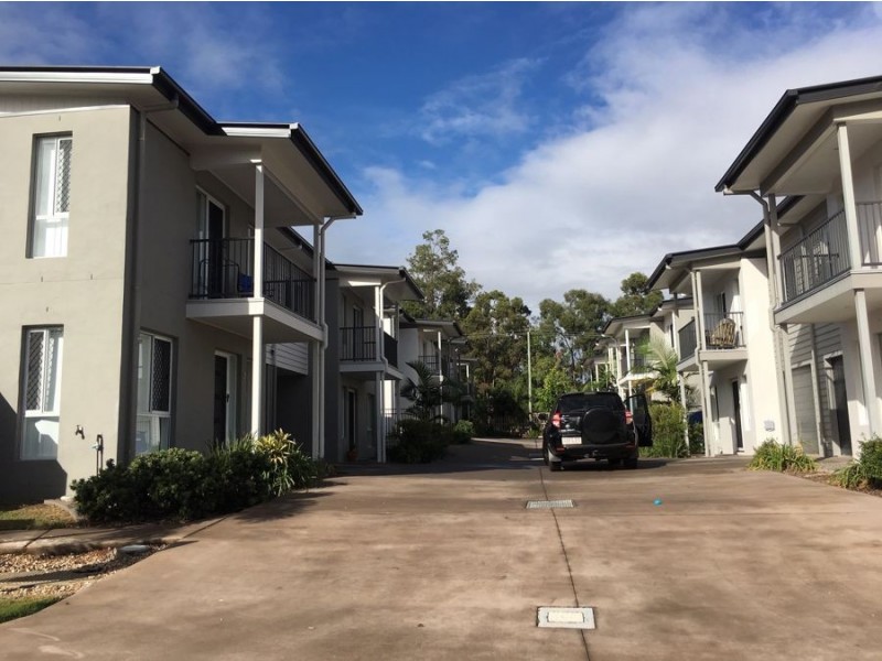 3/2 Lemur Parade, Dakabin QLD 4503