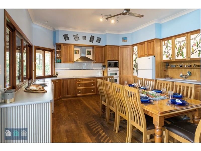 112 Halls Road, Luscombe QLD 4207