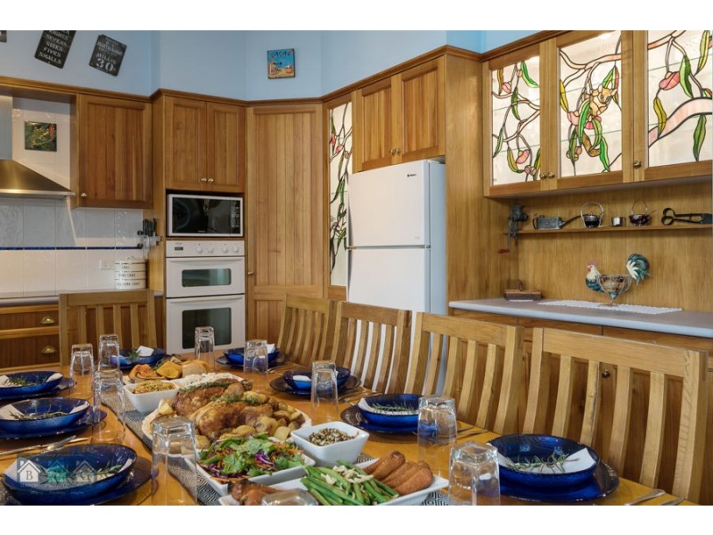 112 Halls Road, Luscombe QLD 4207