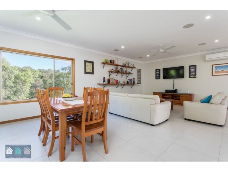 112 Halls Road, Luscombe QLD 4207
