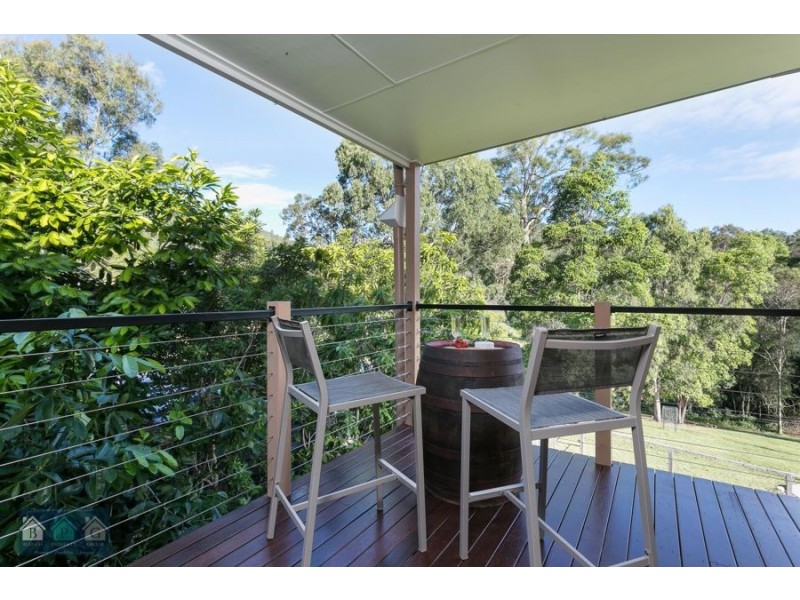 112 Halls Road, Luscombe QLD 4207