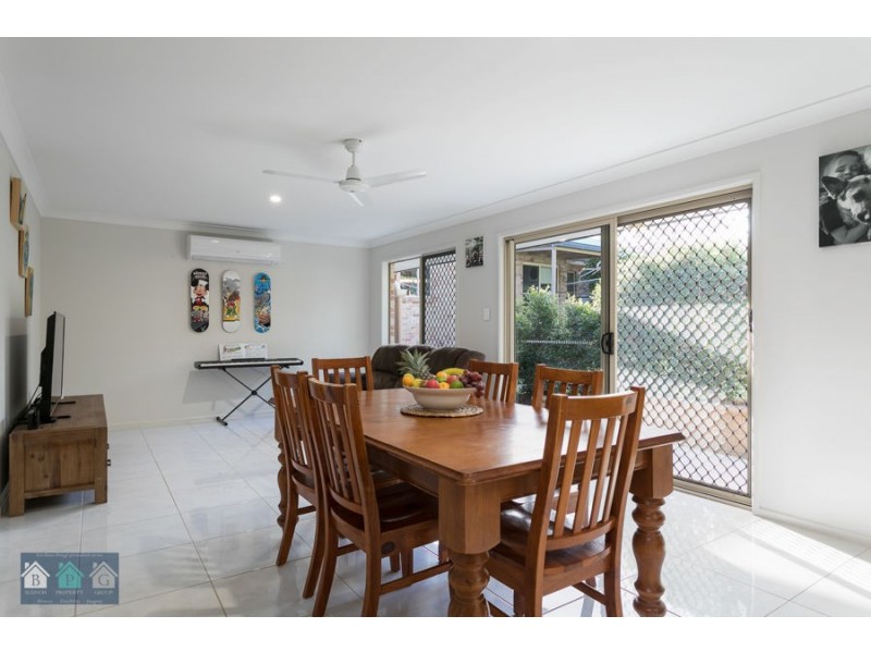 112 Halls Road, Luscombe QLD 4207