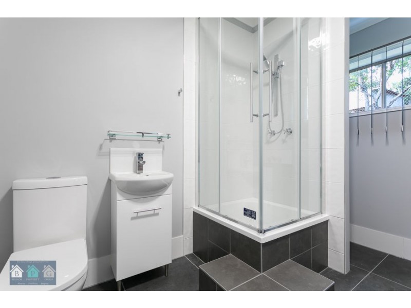 112 Halls Road, Luscombe QLD 4207
