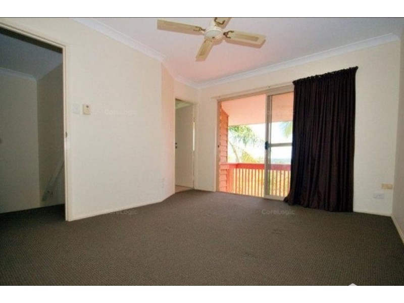 9/8 Kilpatrick Court, Highland Park QLD 4211