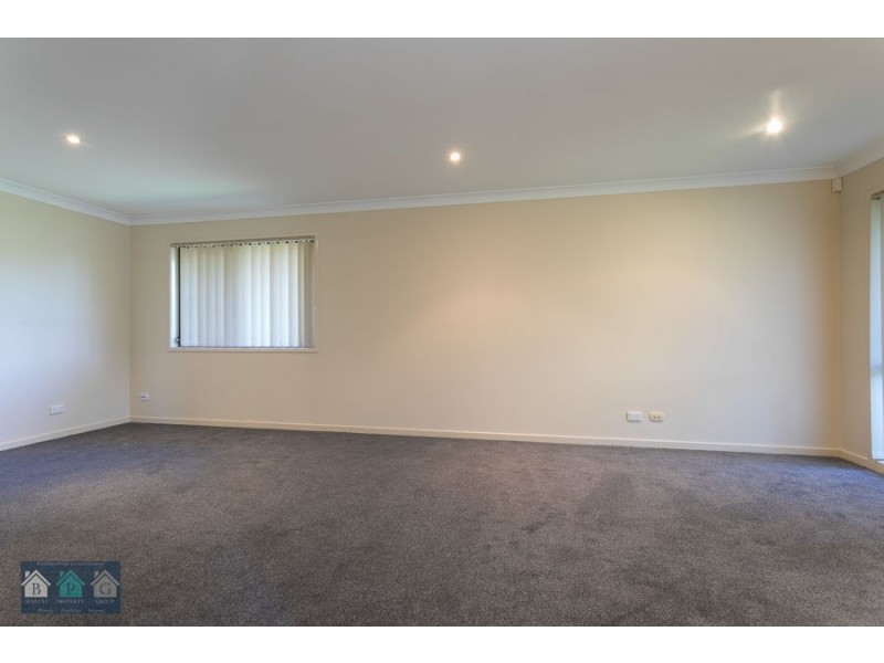 204 Billinghurst Crescent, Upper Coomera QLD 4209