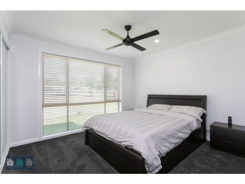 59 Vaughan Dr, Ormeau QLD 4208