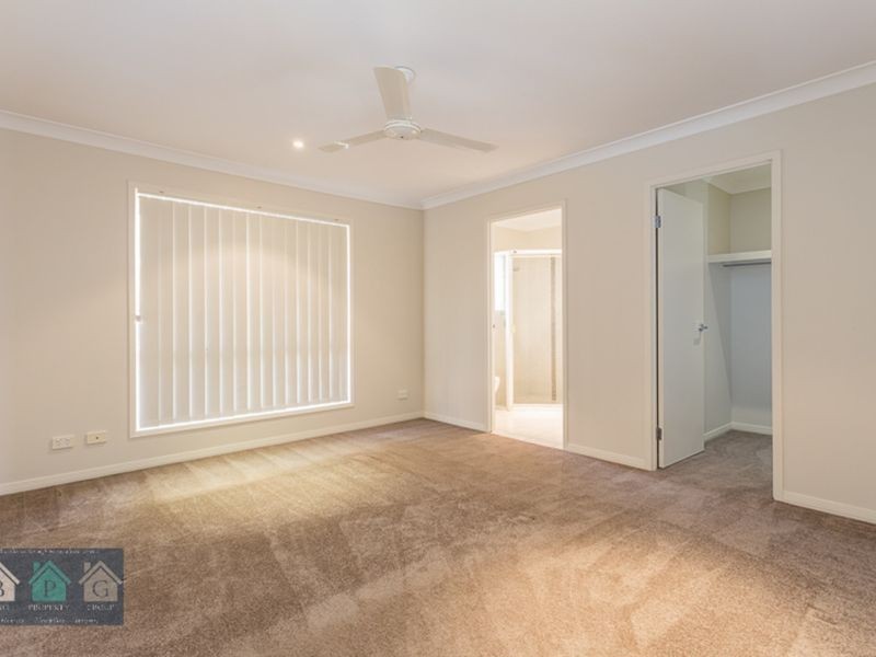 6 Wellers Street, Pacific Pines QLD 4211