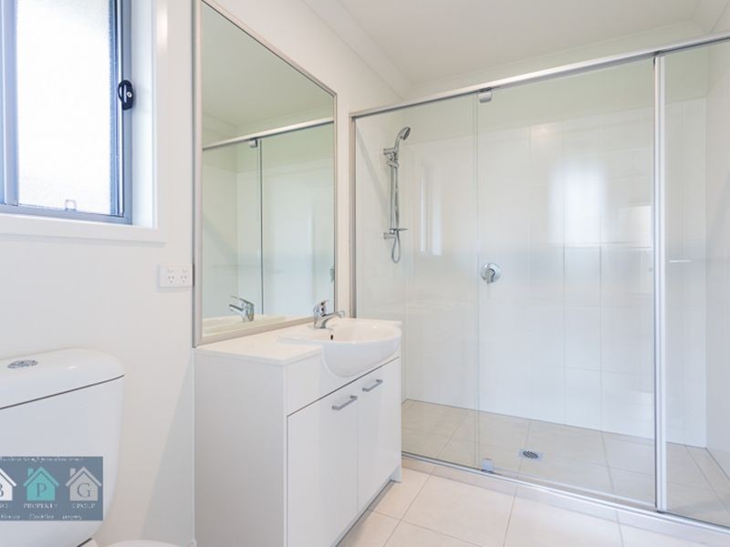 24 Bayside Avenue, Jacobs Well QLD 4208