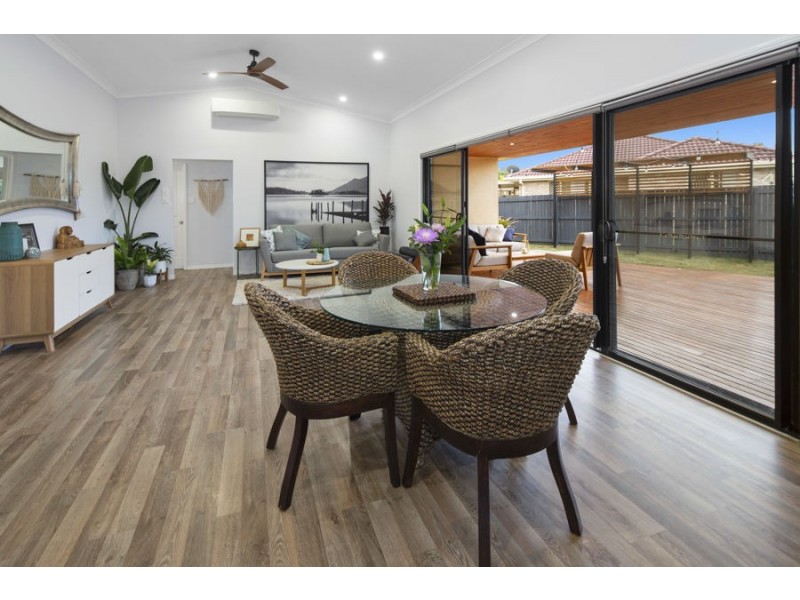 5 Linda Way, Upper Coomera QLD 4209
