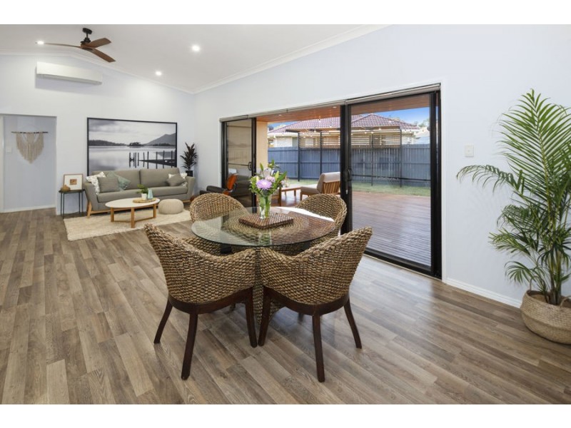5 Linda Way, Upper Coomera QLD 4209