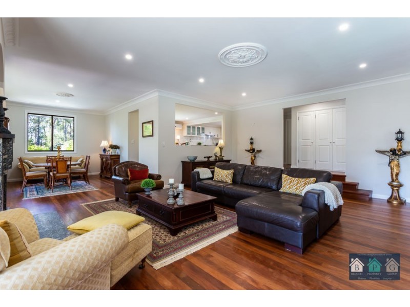 169 Rosemount Dr, Willow Vale QLD 4209