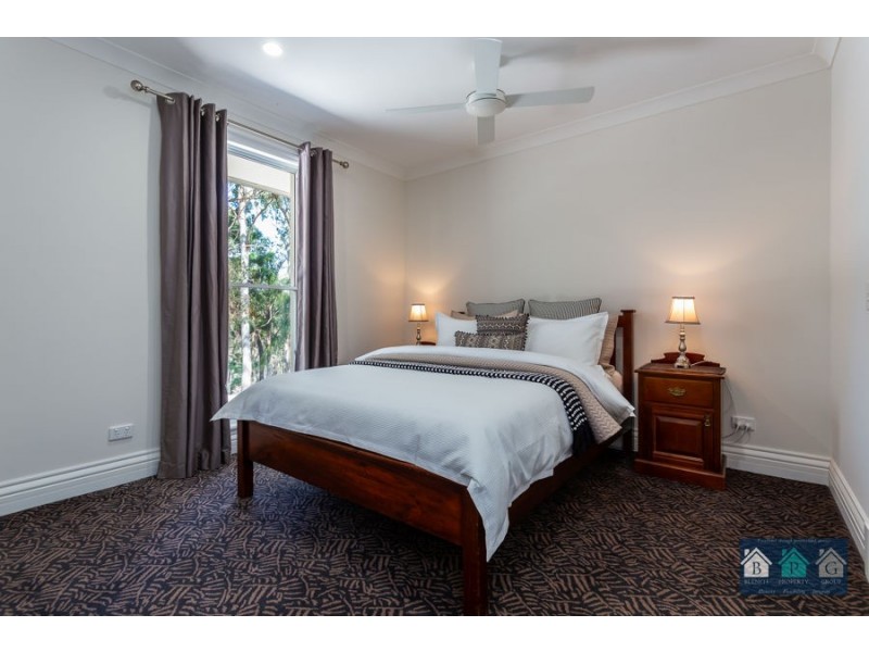 169 Rosemount Dr, Willow Vale QLD 4209