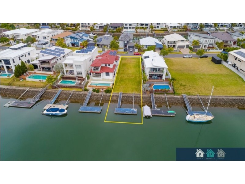 14 Harbourvue Court, Helensvale QLD 4212