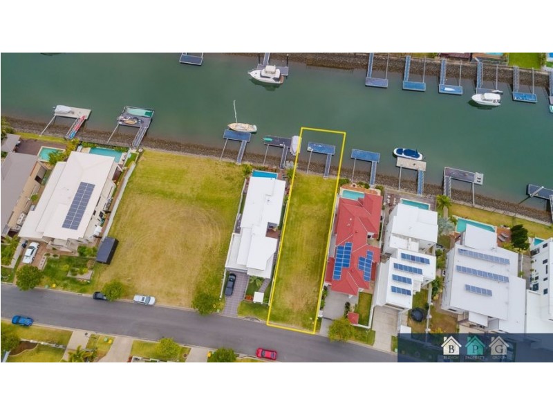 14 Harbourvue Court, Helensvale QLD 4212