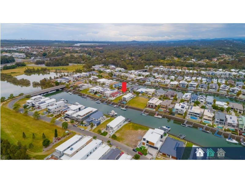 14 Harbourvue Court, Helensvale QLD 4212