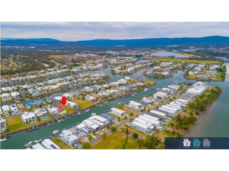 14 Harbourvue Court, Helensvale QLD 4212