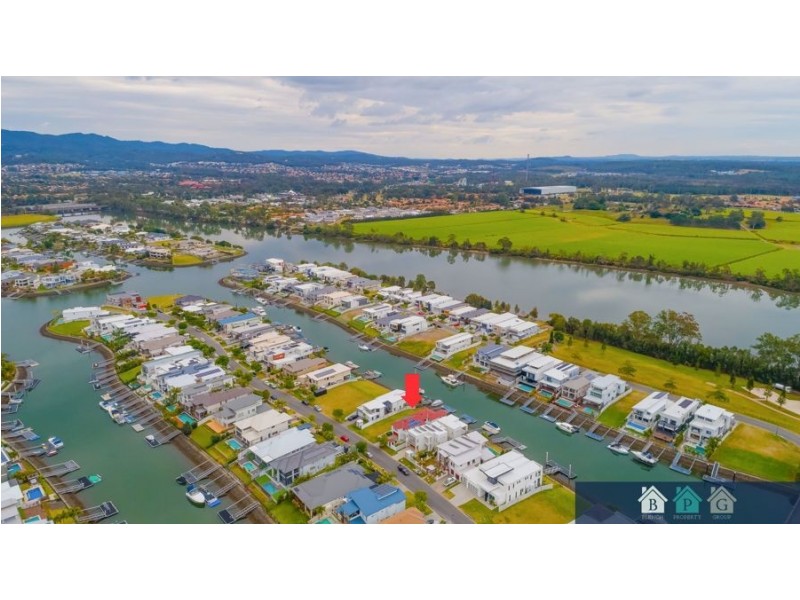 14 Harbourvue Court, Helensvale QLD 4212