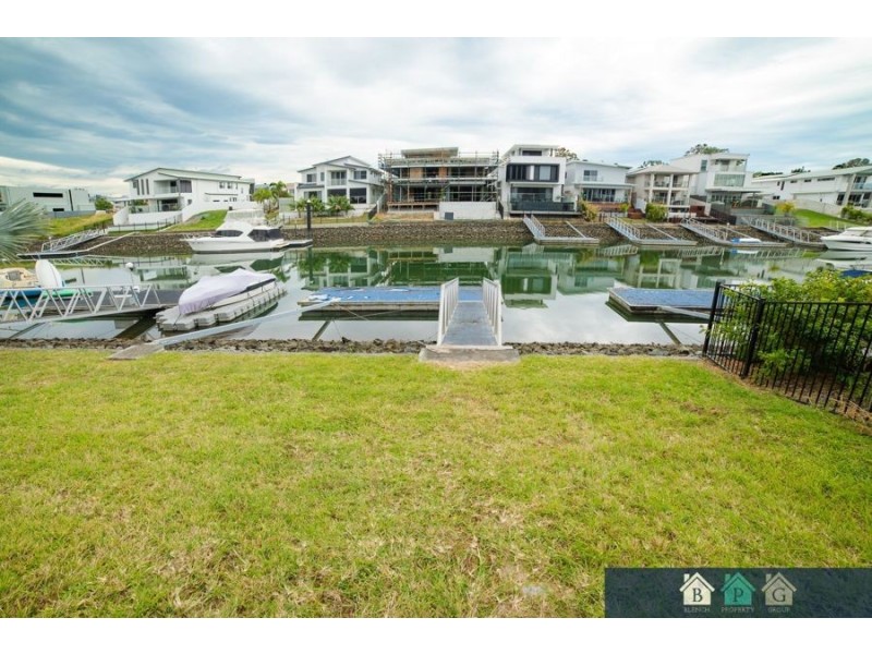 14 Harbourvue Court, Helensvale QLD 4212