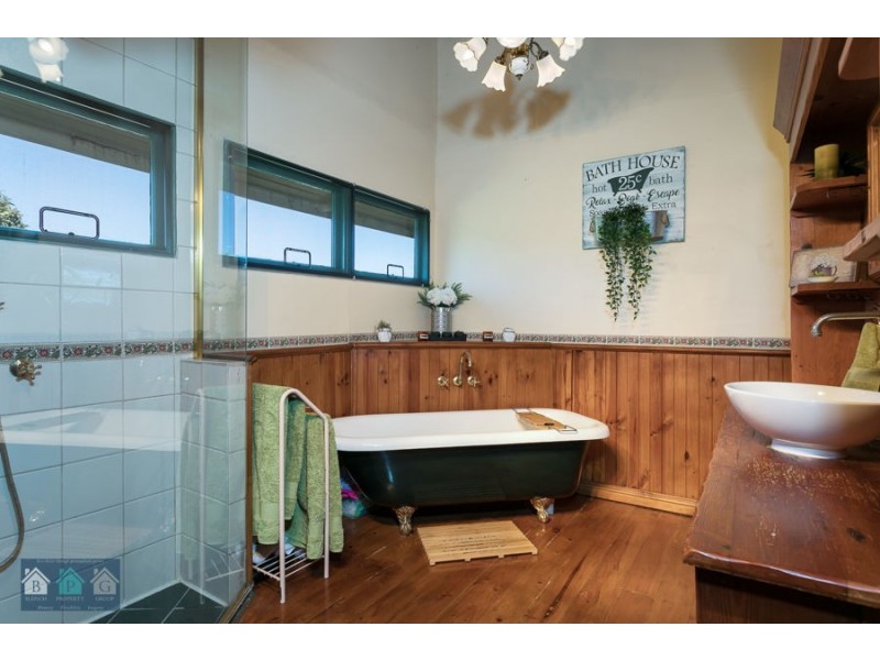 197 Shaws Pocket Road, Luscombe QLD 4207