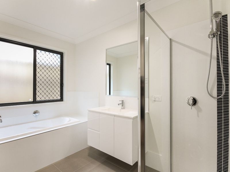 11 Foxx Court, Yarrabilba QLD 4207