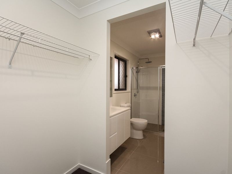 11 Foxx Court, Yarrabilba QLD 4207