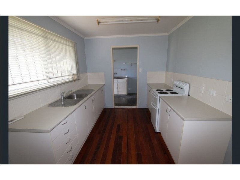 16 Ken May Way, Kingston QLD 4114