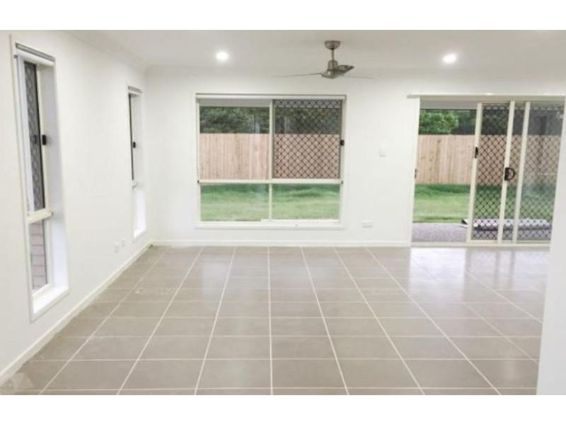 25 Milbrook Cr, Pimpama QLD 4209