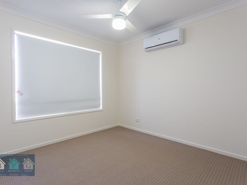 2/14 Sparenburg Street, Bellbird Park QLD 4300