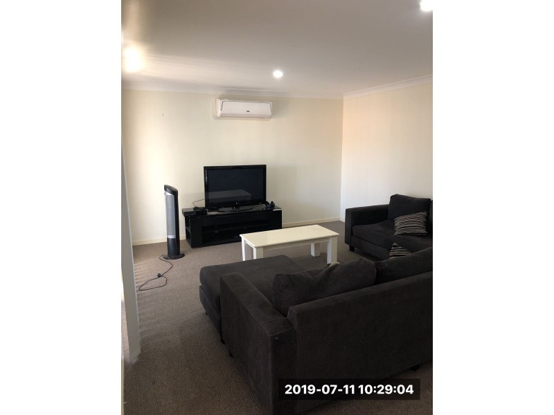 12 Tylah St, Kallangur QLD 4503