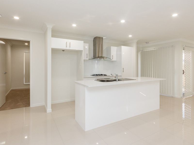 5 Greenstone Street, Yarrabilba QLD 4207