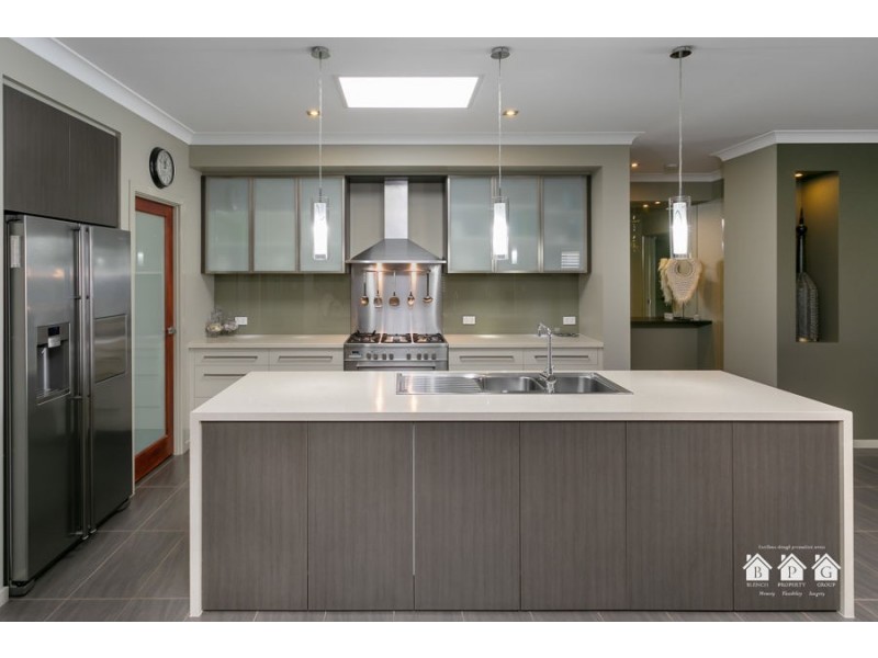 23 Sundown Place, Jacobs Well QLD 4208