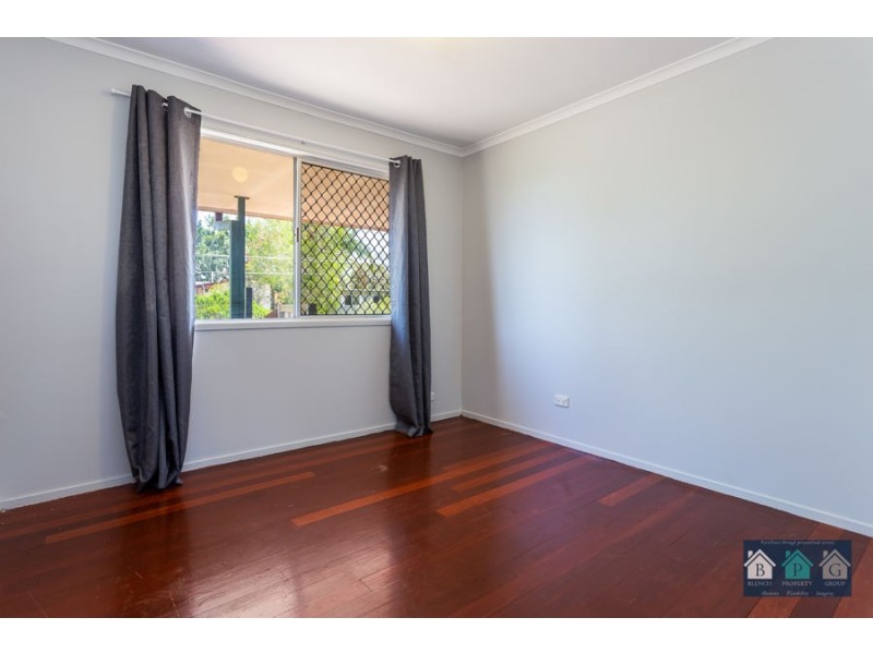 125 Aquarius Dr, Kingston QLD 4114