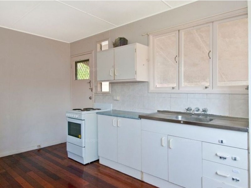 1/39 Defiance Road, Logan Central QLD 4114