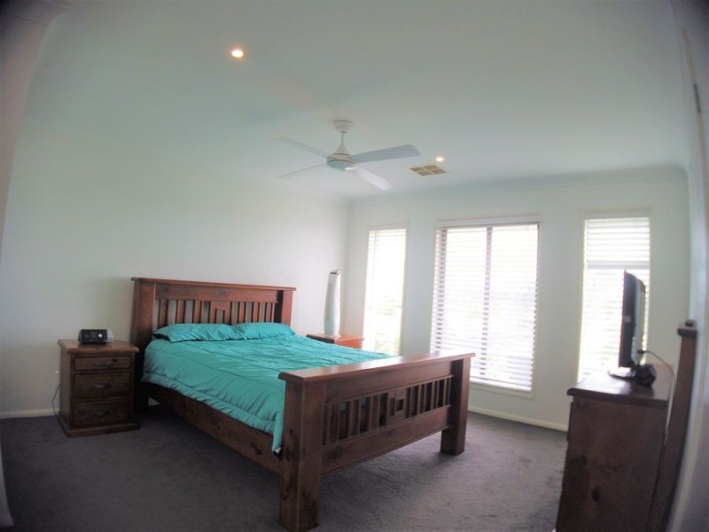 24 Hazelmere Crescent, Ormeau QLD 4208