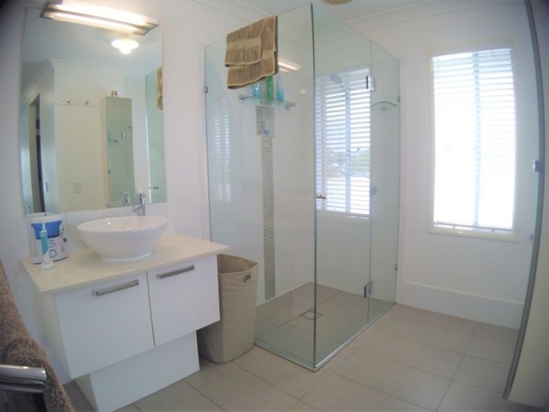 24 Hazelmere Crescent, Ormeau QLD 4208