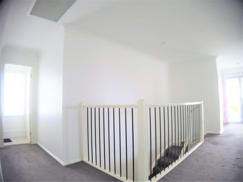 24 Hazelmere Crescent, Ormeau QLD 4208