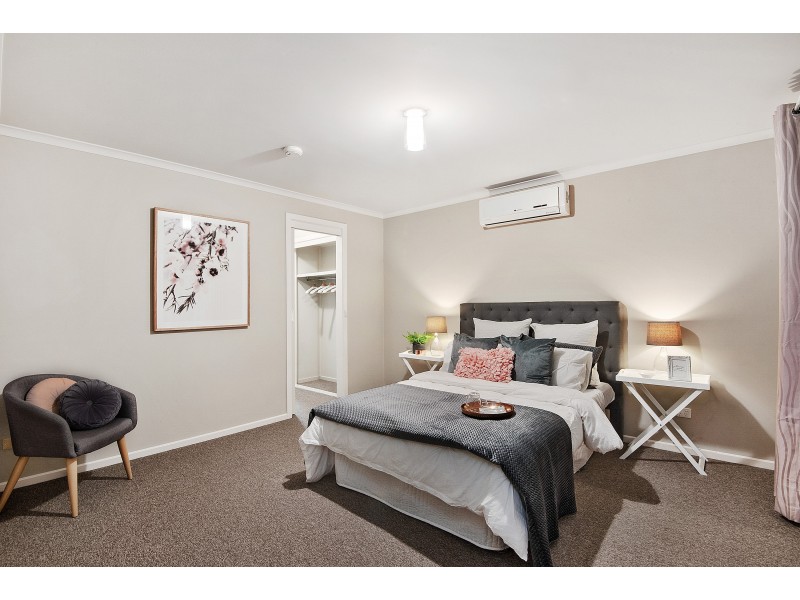 76 Thomas Mitchell Drive, Endeavour Hills VIC 3802