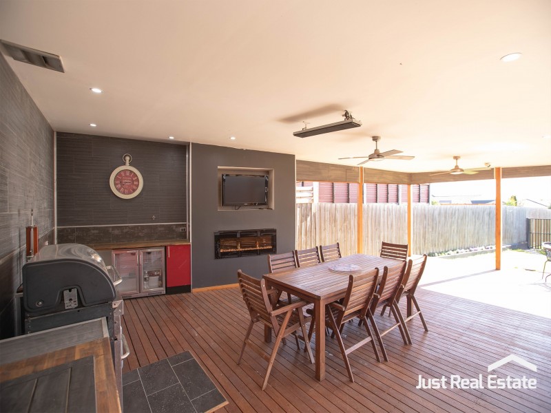 43 Ebony Street, Cranbourne VIC 3977