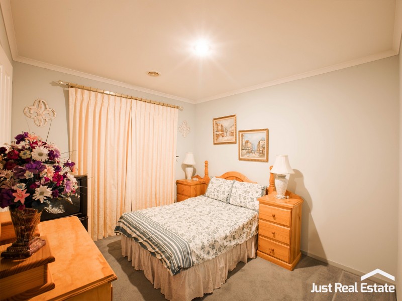 118 Bemersyde Drive, Berwick VIC 3806