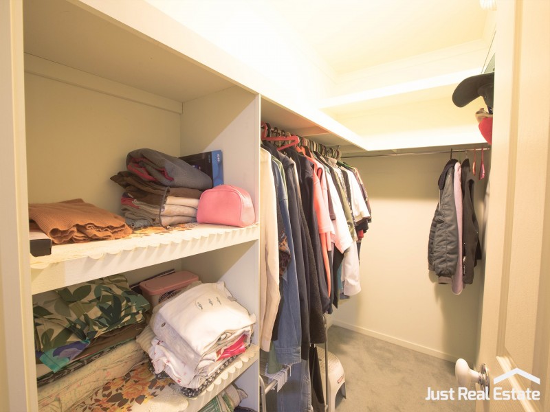 118 Bemersyde Drive, Berwick VIC 3806