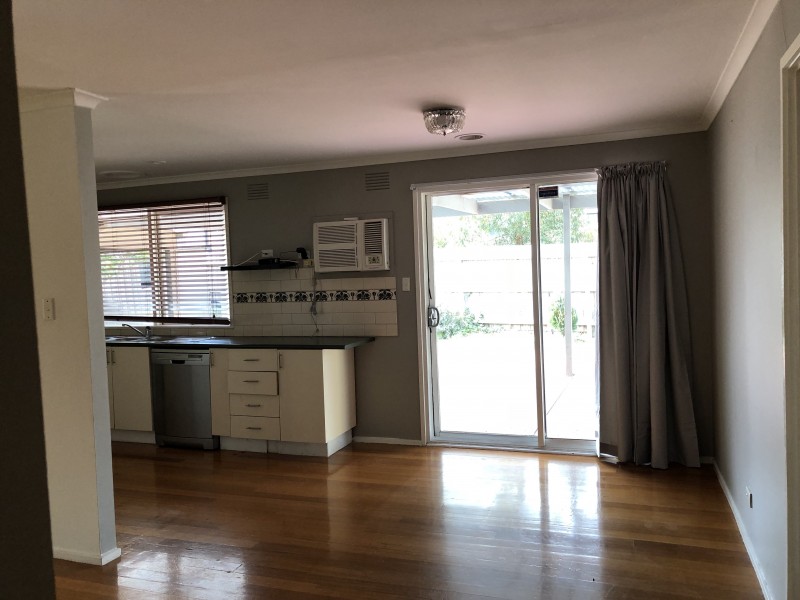 20 Saxonwood Drive, Narre Warren VIC 3805