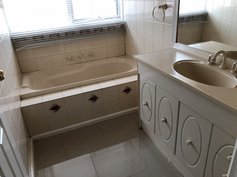 20 Saxonwood Drive, Narre Warren VIC 3805