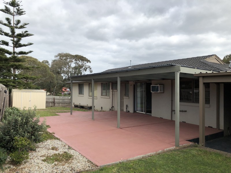 20 Saxonwood Drive, Narre Warren VIC 3805